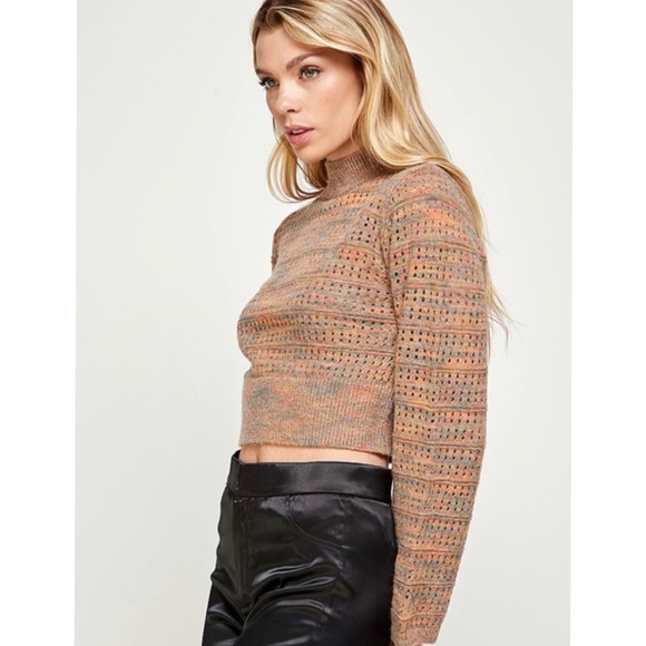Few Left- CHRISSI• CROPPED KNIT SWEATER - Multicolor - Picture 9 of 13